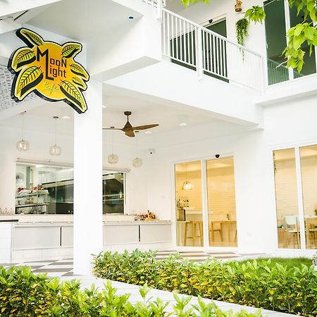 Triple Z Hotel Hua Hin Bagian luar foto