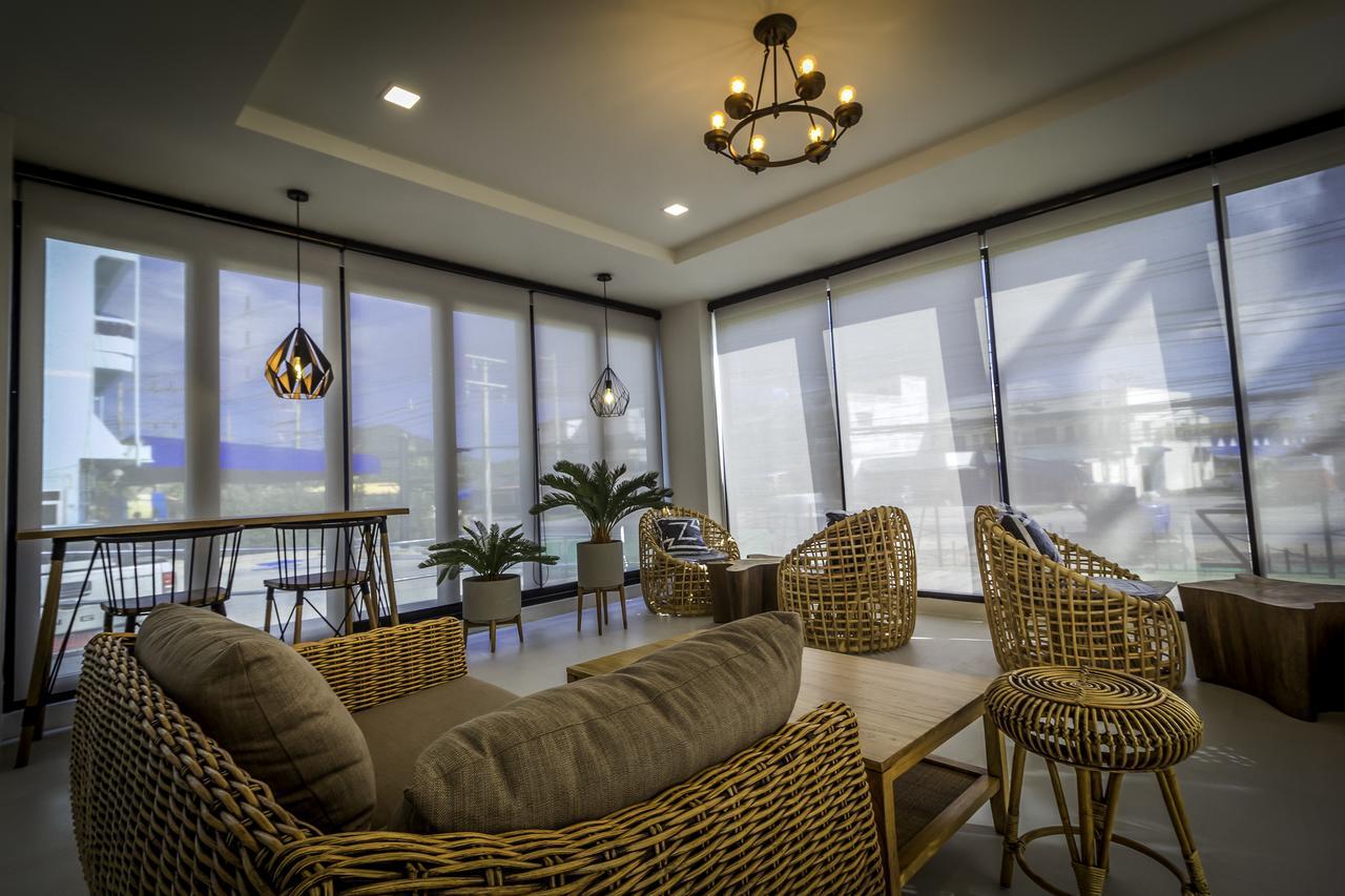 Triple Z Hotel Hua Hin Bagian luar foto