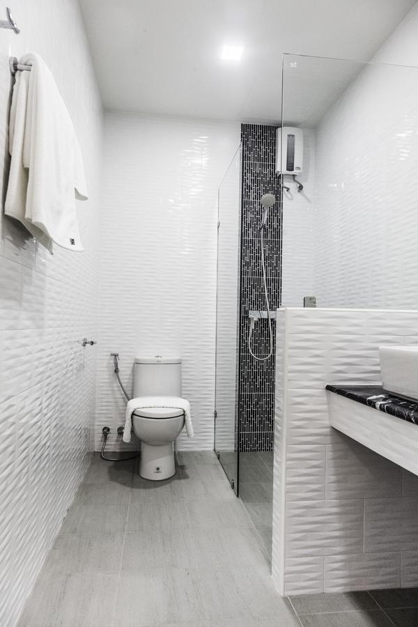 Triple Z Hotel Hua Hin Bagian luar foto