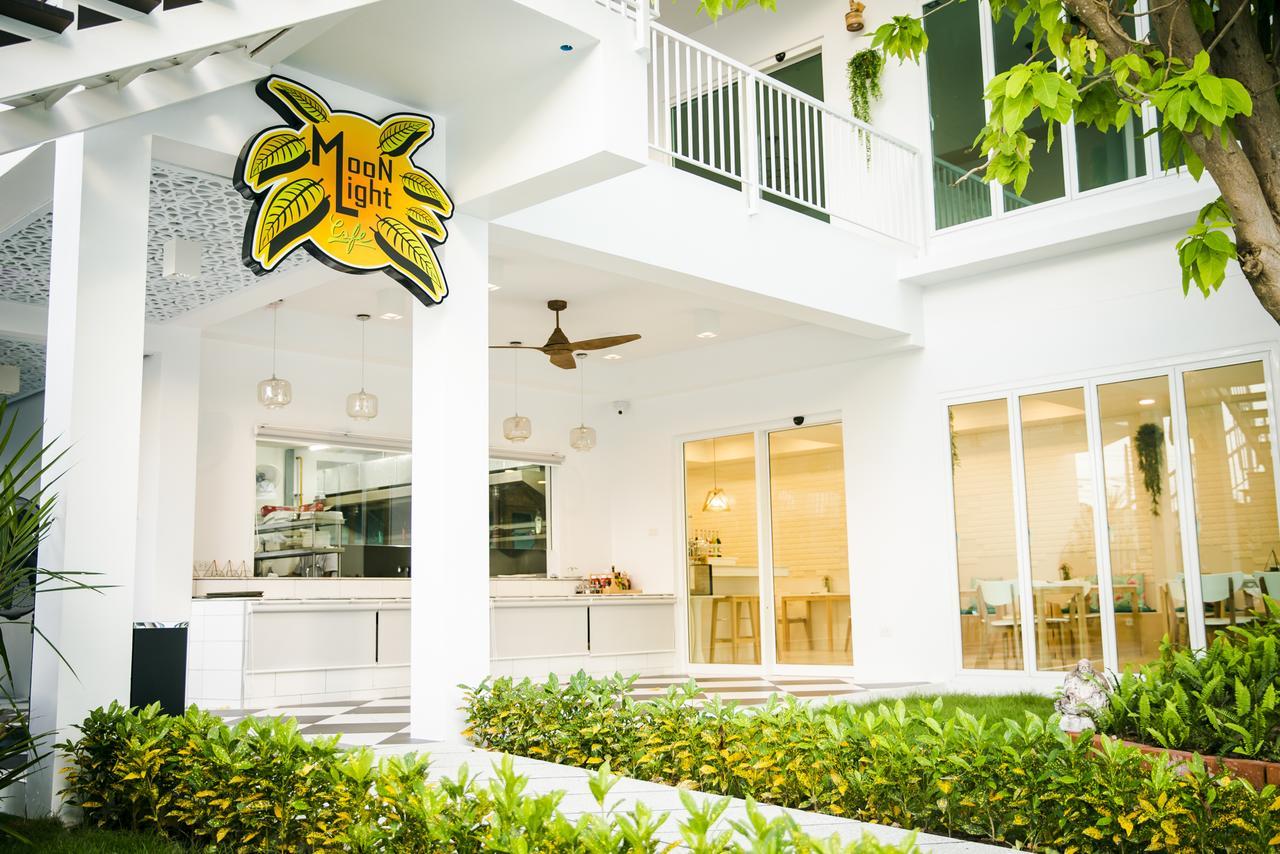 Triple Z Hotel Hua Hin Bagian luar foto
