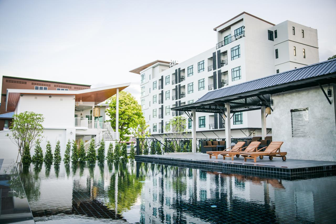Triple Z Hotel Hua Hin Bagian luar foto