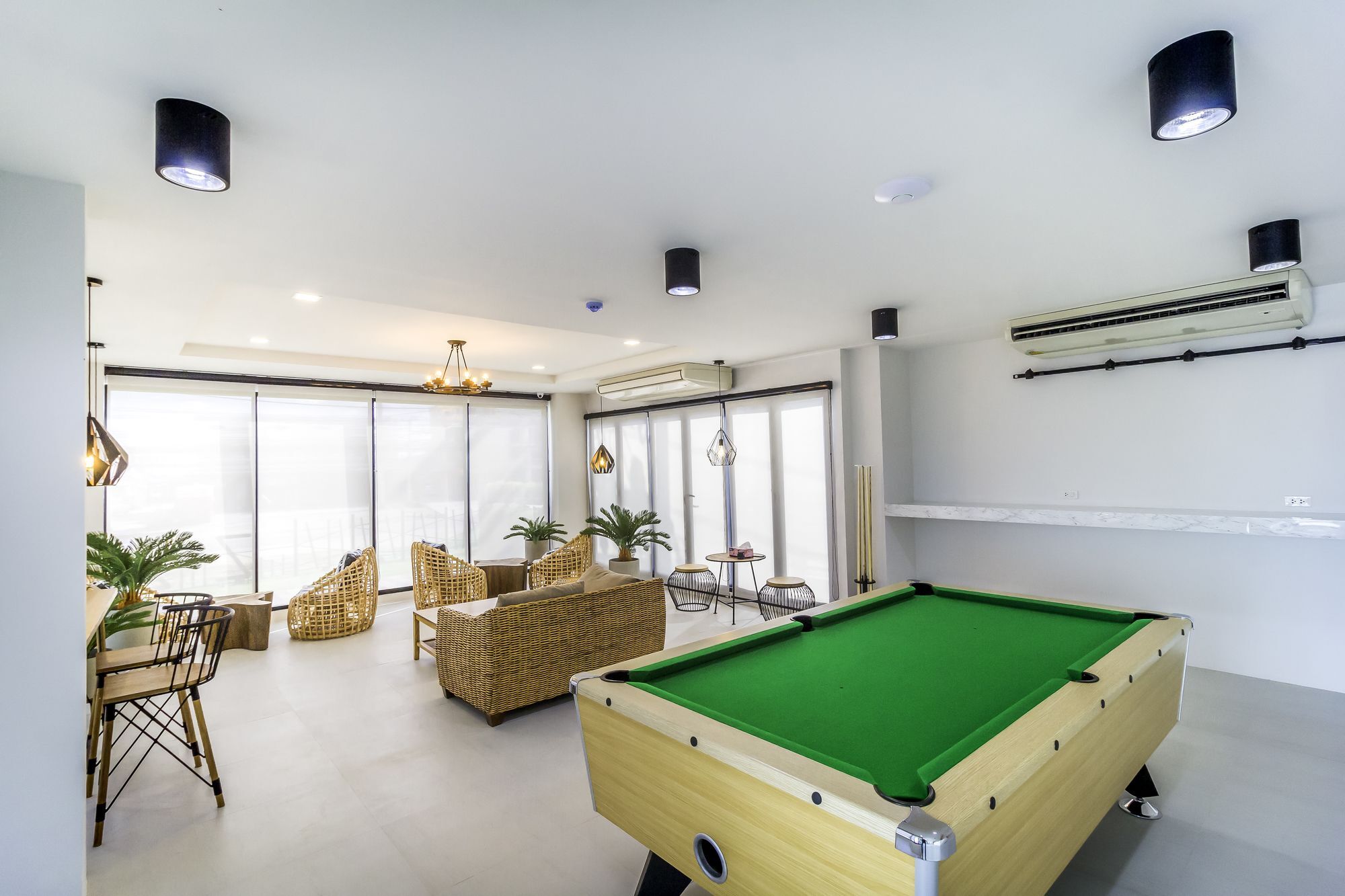 Triple Z Hotel Hua Hin Bagian luar foto