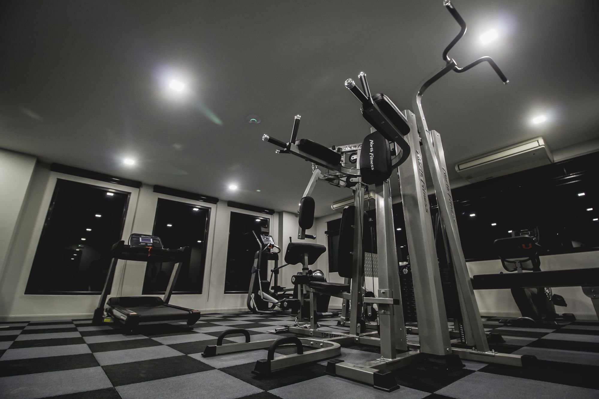 Triple Z Hotel Hua Hin Bagian luar foto